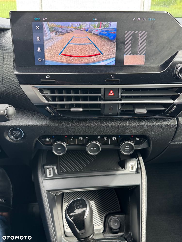 Citroën C4 PureTech 130 Stop&Start SHINE - 23