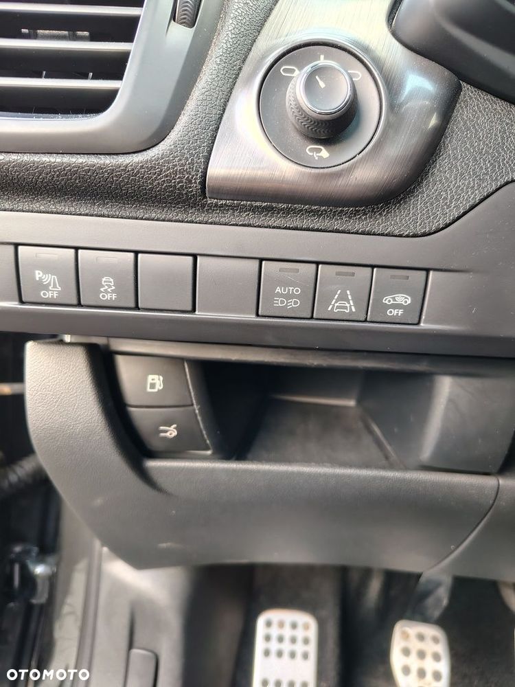 Citroën DS5 1.6 THP SportChic - 12