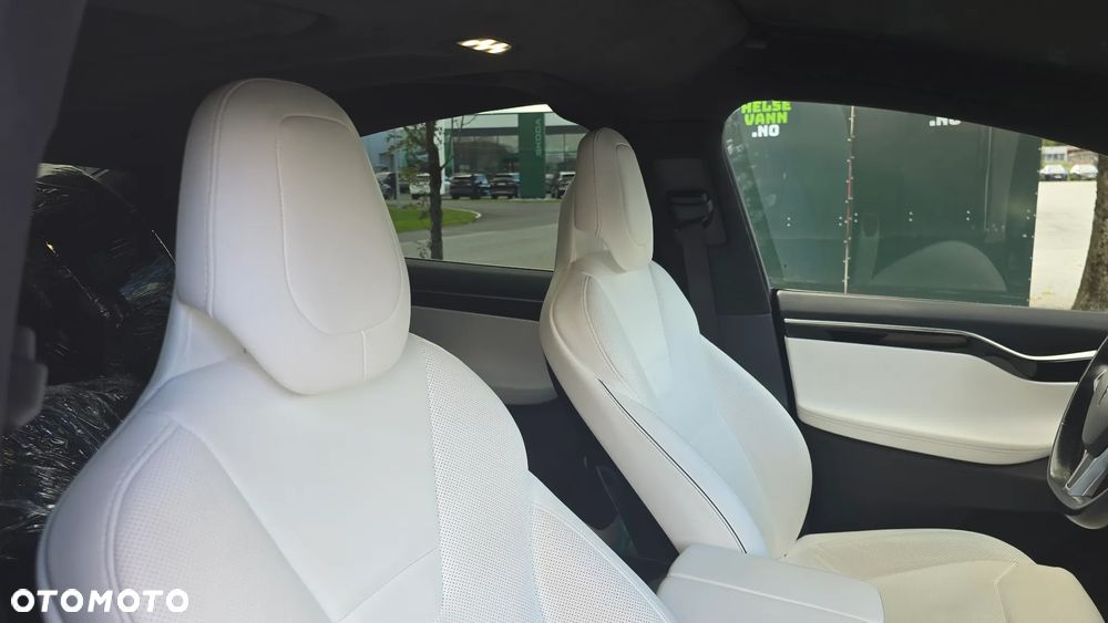 Tesla Model X Long Range Plus - 27
