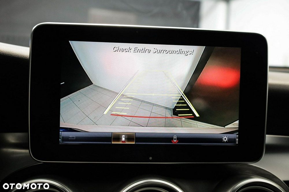 Mercedes-Benz GLC - 27