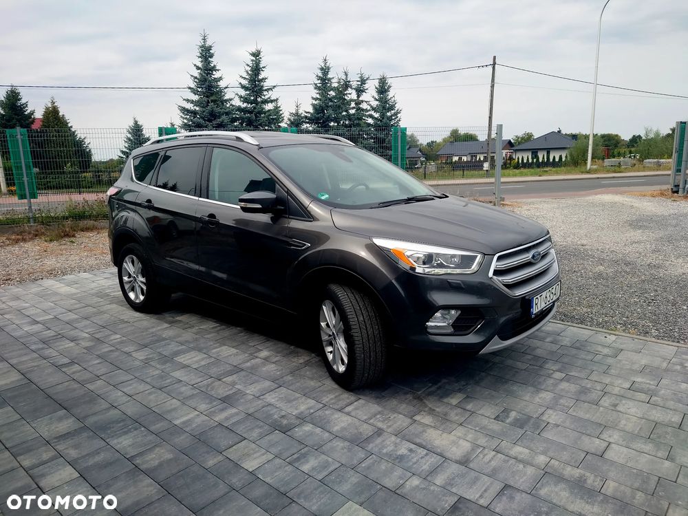 Ford Kuga 2.0 TDCi 2x4 Titanium - 9