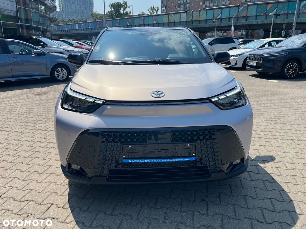 Toyota Aygo X Hybrid 1.5 Style e-CVT - 2