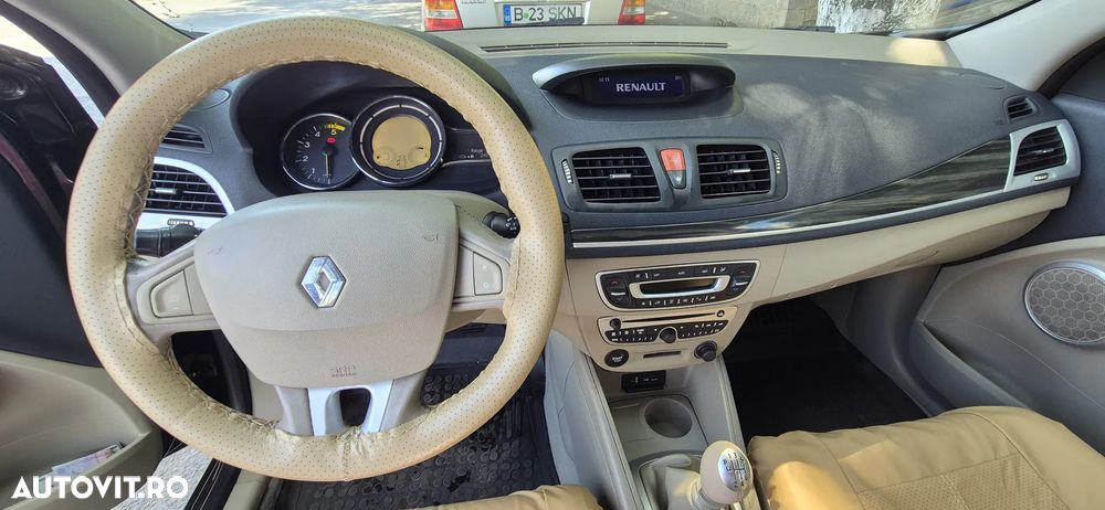 Renault Megane 1.9 dCi Privilege - 10