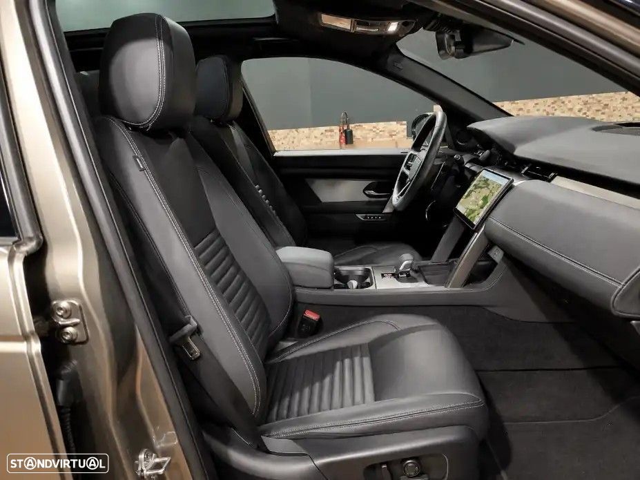 Land Rover Discovery Sport 1.5 I3 P300e AWD R-Dynamic HSE - 11