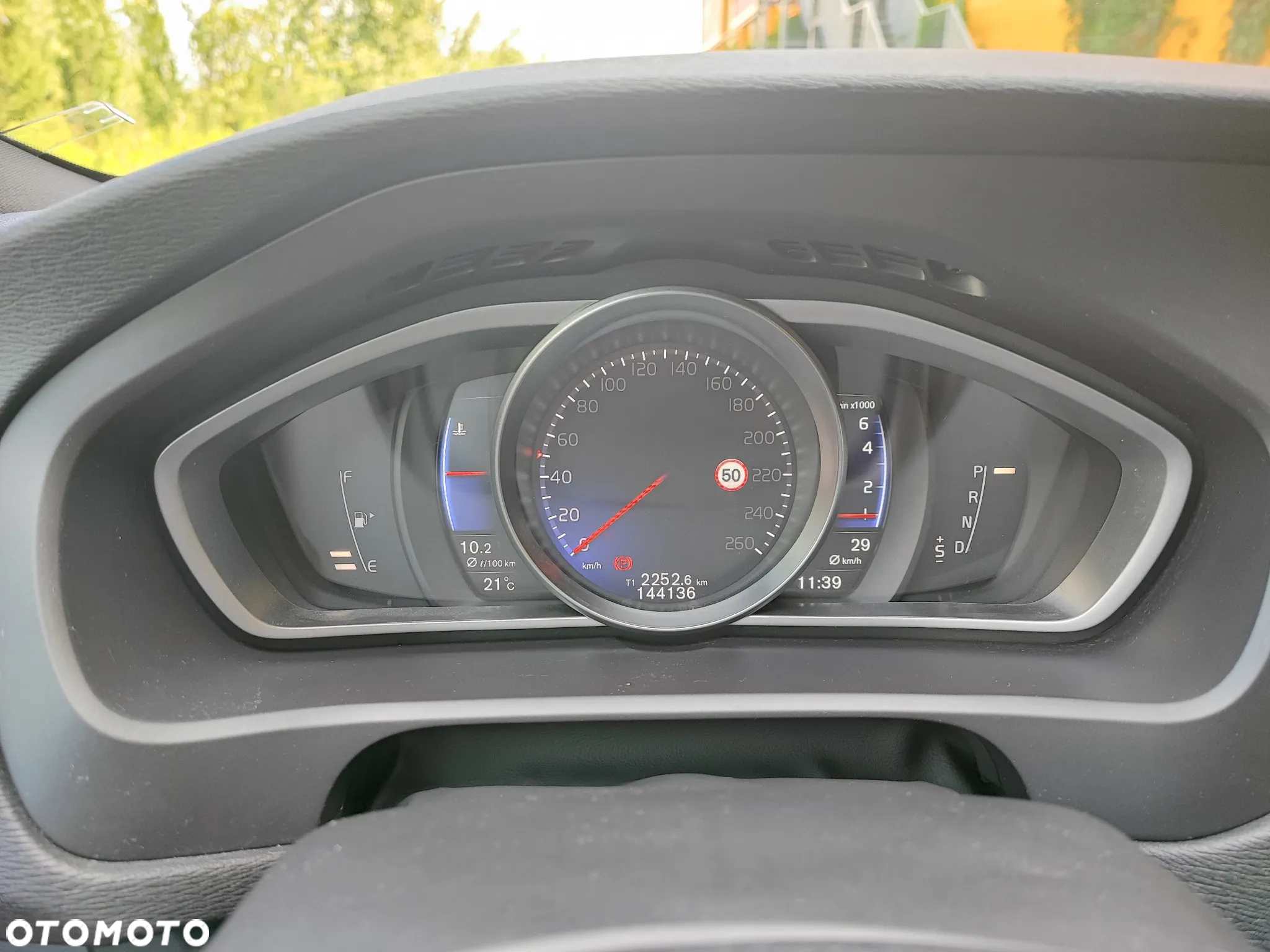 Volvo V40 T3 Geartronic RDesign - 33