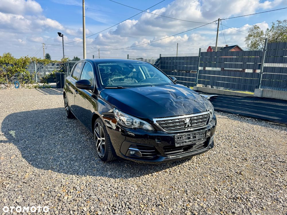 Peugeot 308 - 1