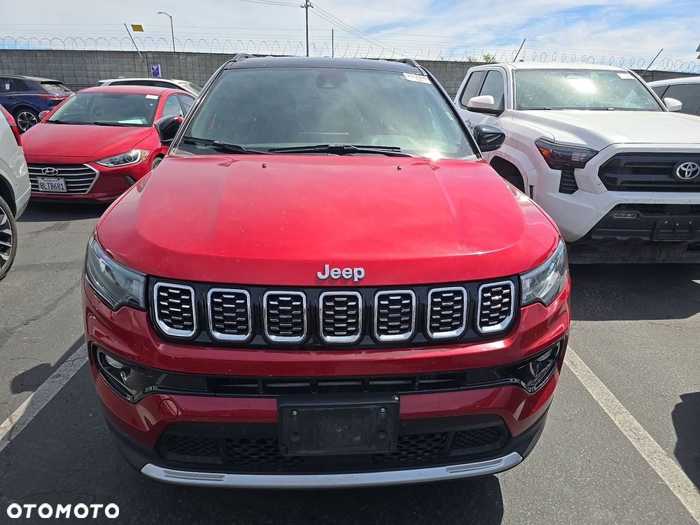 Jeep Compass - 2