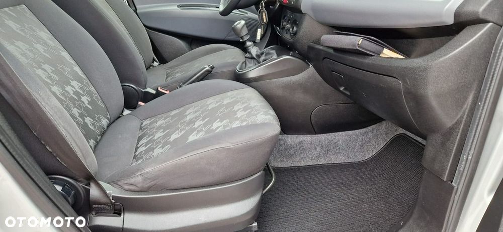 Opel Combo - 39