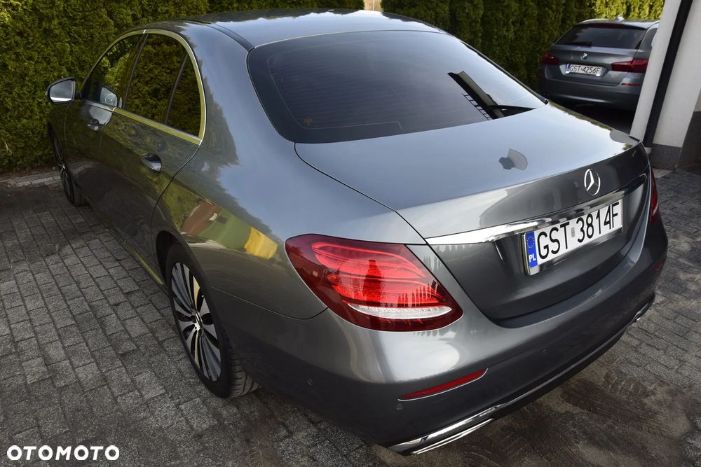 Mercedes-Benz Klasa E 200 9G-TRONIC Avantgarde - 16