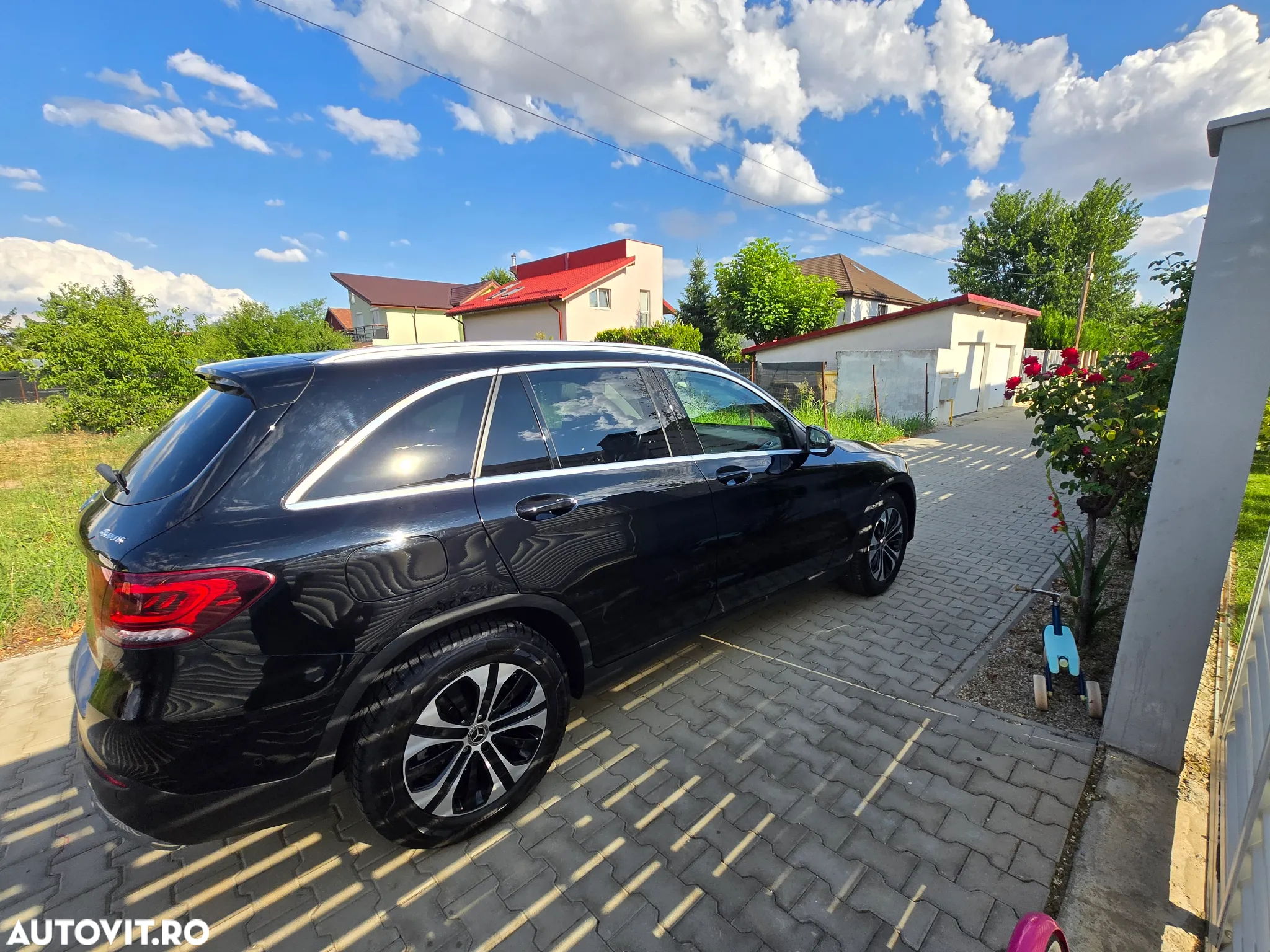 Mercedes-Benz GLC 300 4Matic 9G-TRONIC - 11