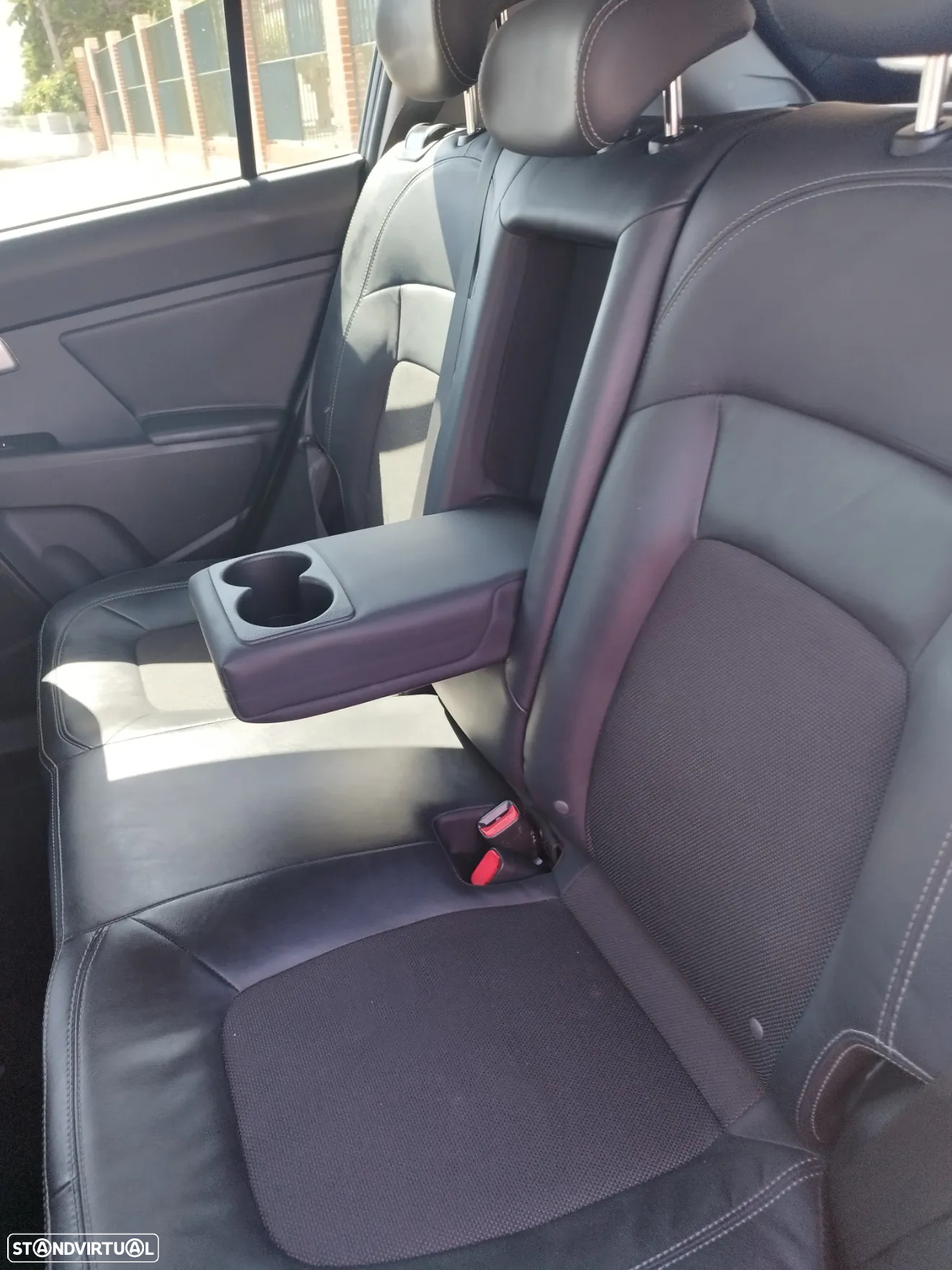 Kia Sportage 1.7 CRDI ISG TX Navi - 10