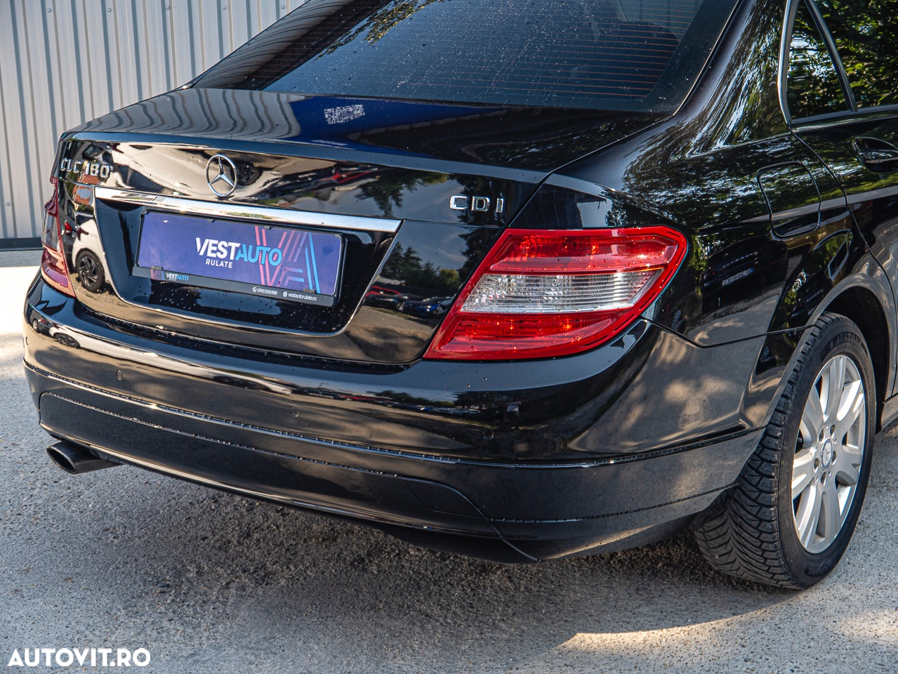 Mercedes-Benz C 180 CDI DPF (BlueEFFICIENCY) Avantgarde - 33