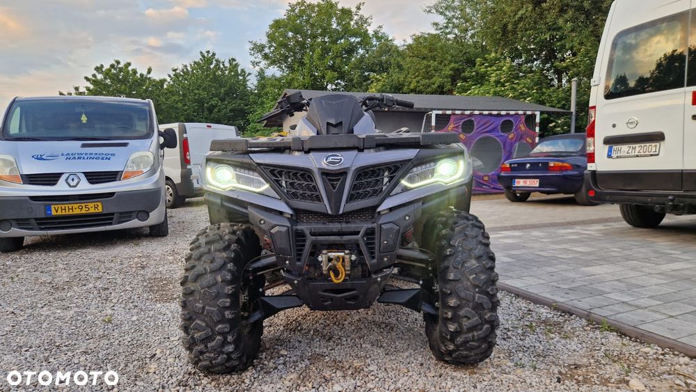 CFMoto CForce - 8