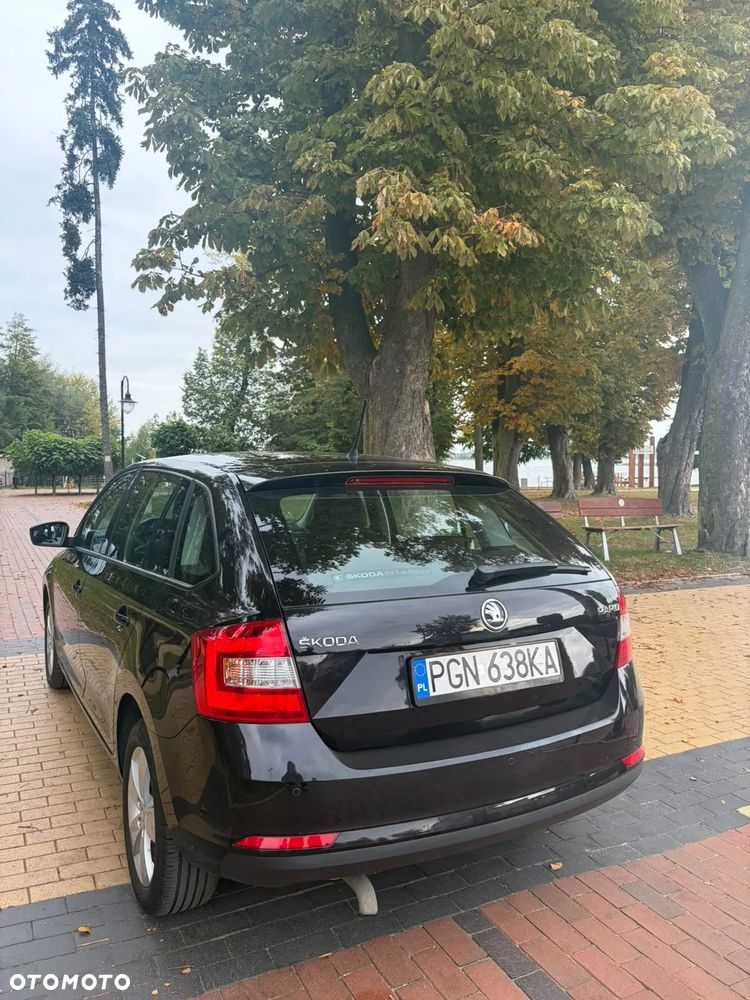 Skoda Rapid 2014 photo 2