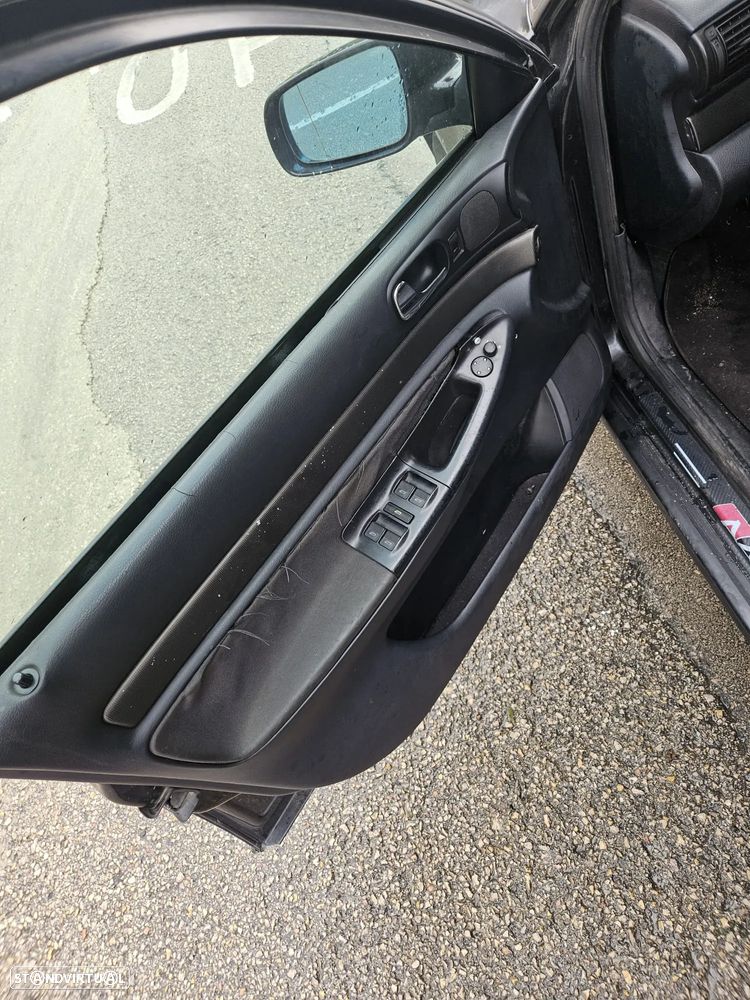 Audi A4 1.9 TDI Sport - 8