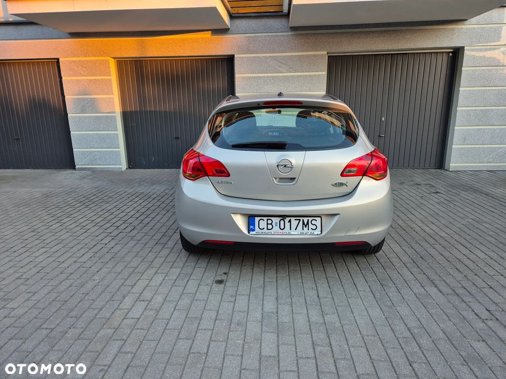 Opel Astra 1.6 Enjoy - 6