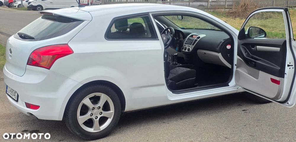 Kia Ceed 1.6 CVVT LX - 18