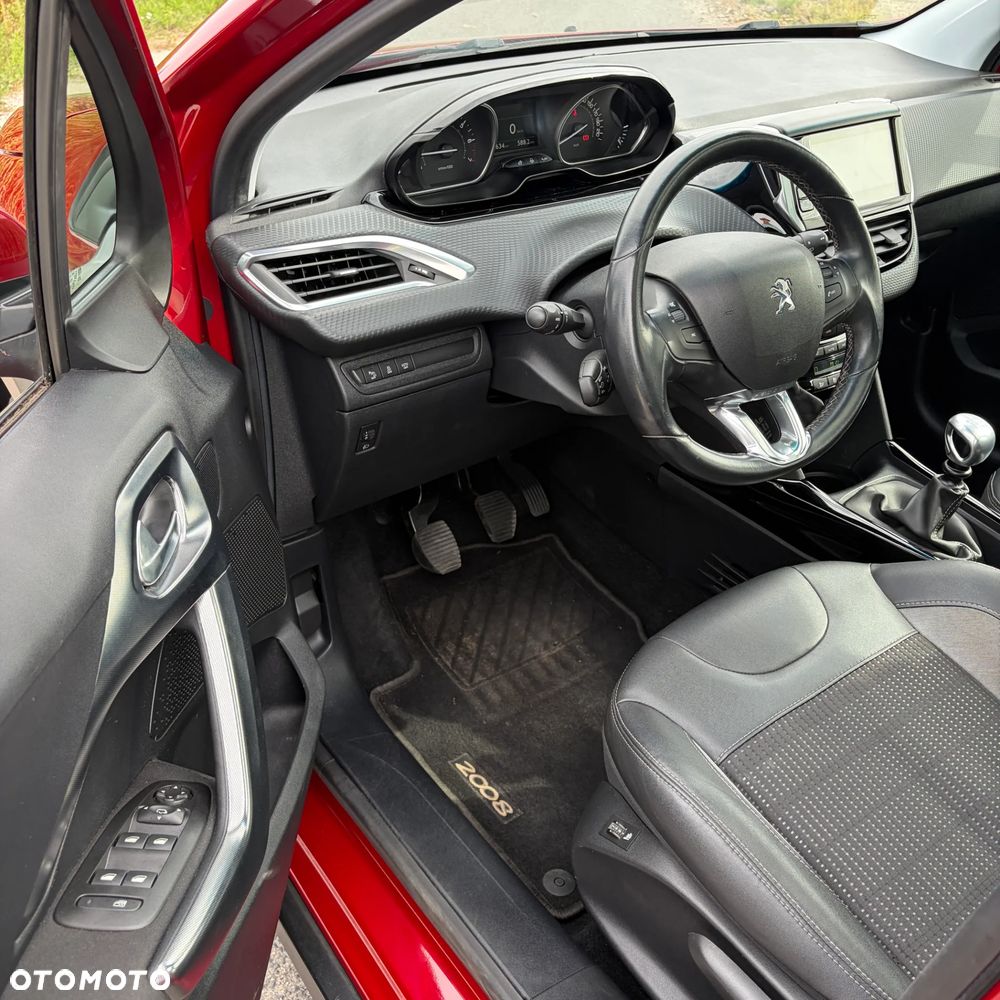 Peugeot 2008 1.2 Pure Tech GPF Allure S&S - 7