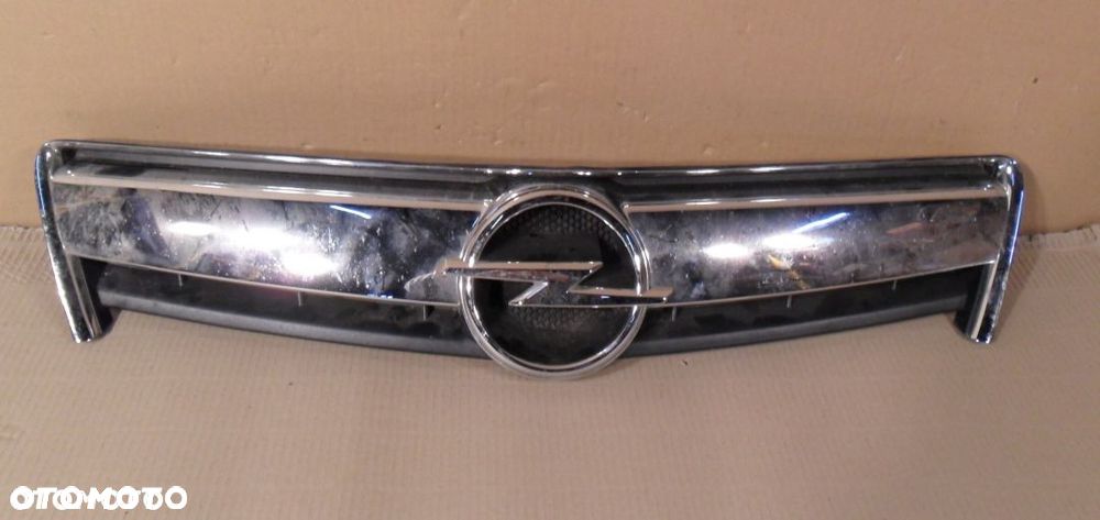 Atrapa przednia Opel Antara 2006-