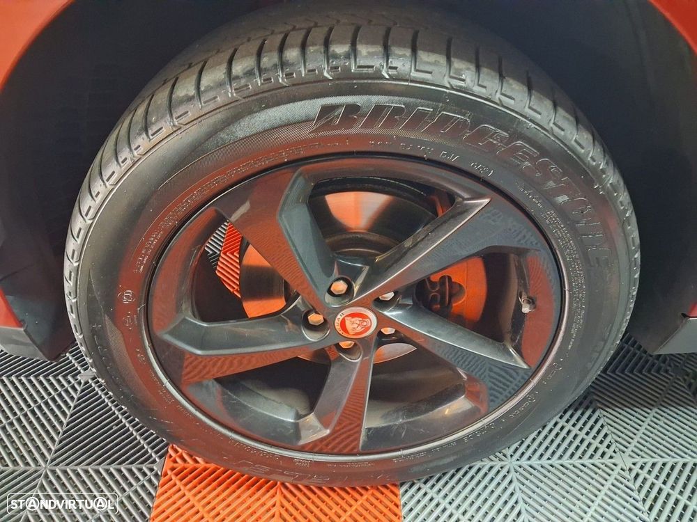 Jaguar F-Pace 2.0 i4D R-Sport Aut. - 19