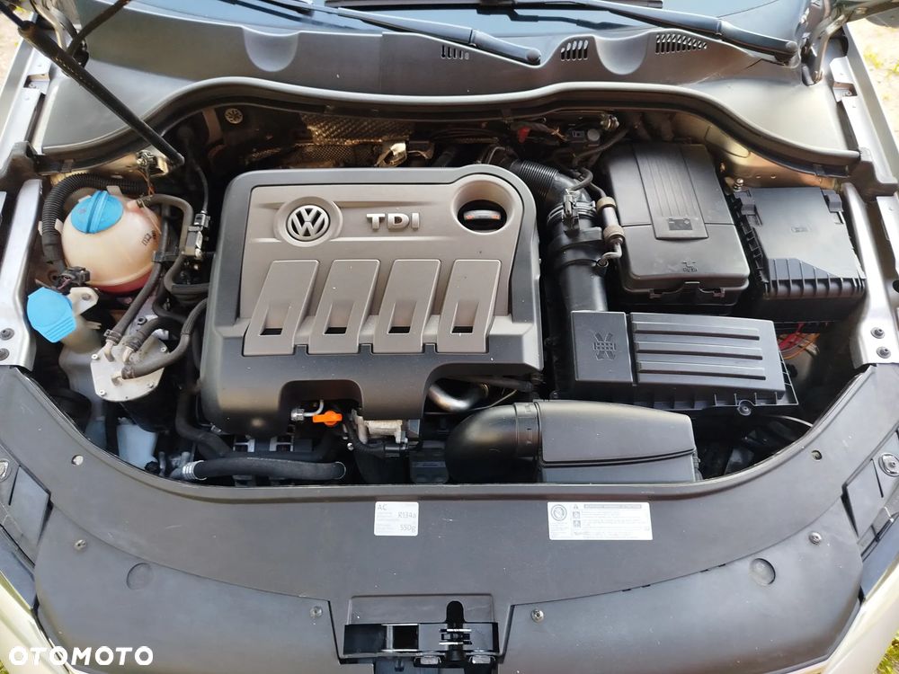 Volkswagen Passat - 21