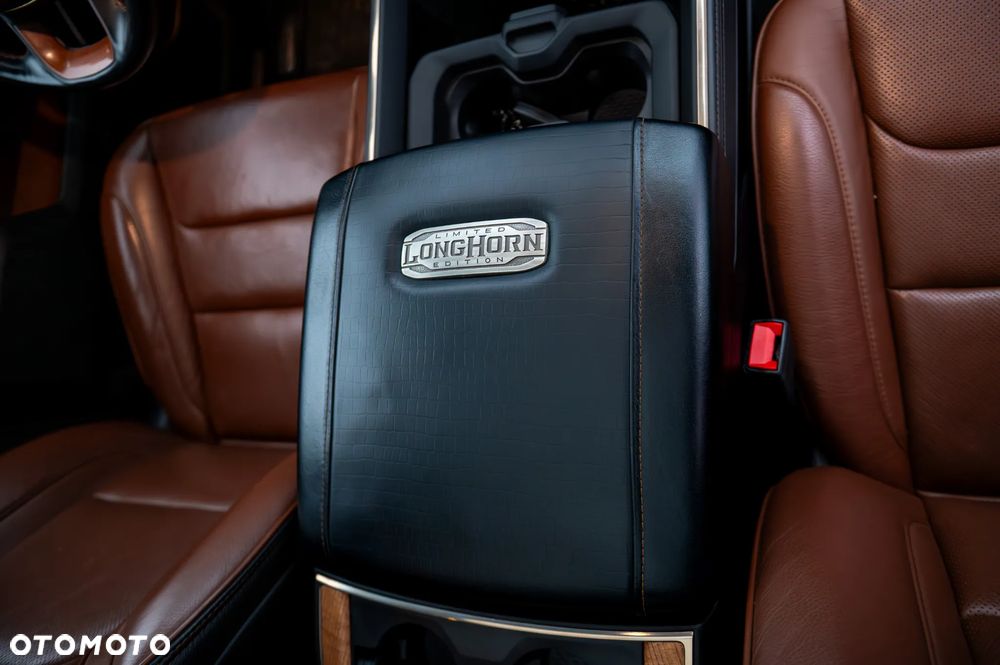 RAM 1500 5.7 Crew Cab Longhorn - 32