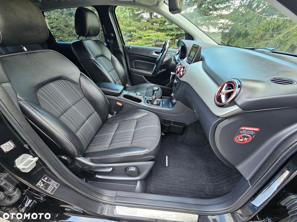 Mercedes-Benz Klasa B 200 CDI (BlueEFFICIENCY) - 14