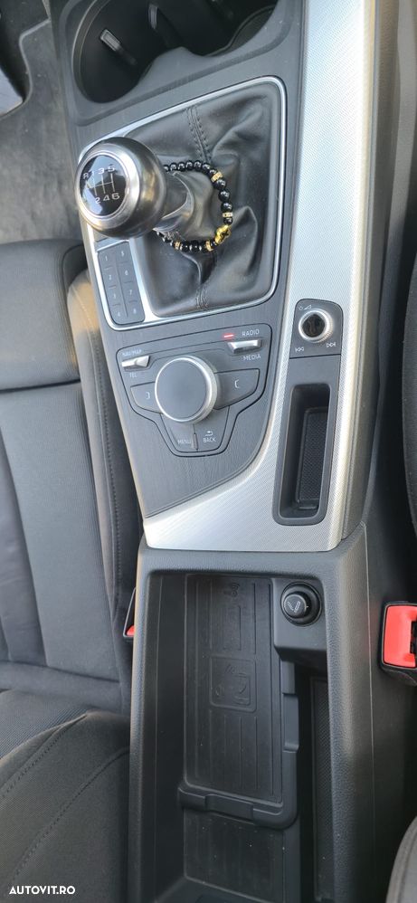 Audi A4 Limuzina 2.0 TDI - 9