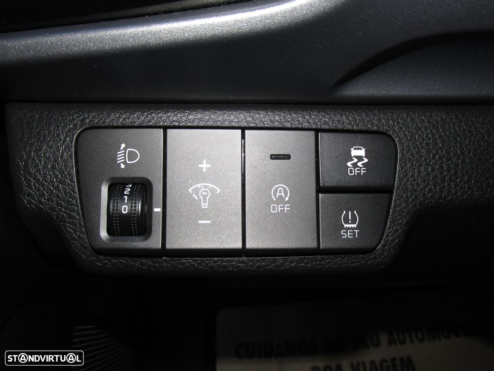 Kia Stonic 1.0 T-GDI Drive - 35