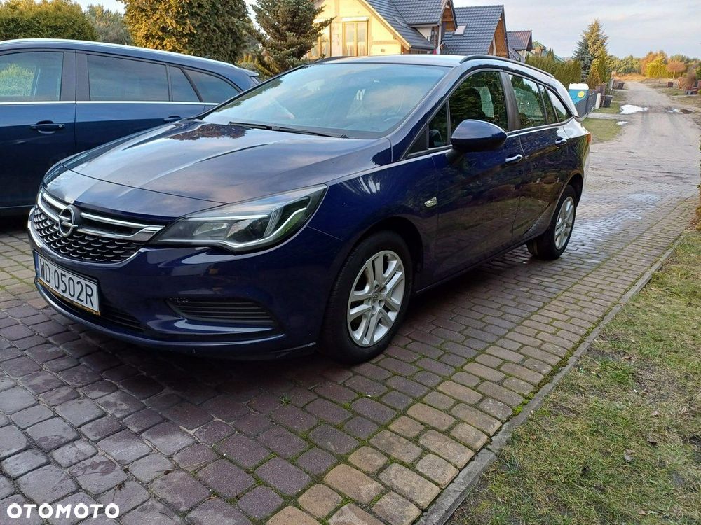 Opel Astra 1.6 CDTI Enjoy - 3