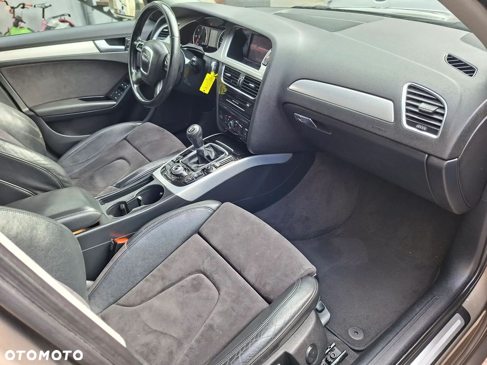 Audi A4 Avant 2.0 TDI - 17
