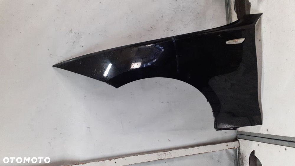 * BŁOTNIK PRZEDNI PRZOD  LEWY BMW 1 E81 E82 E87 E88 BLACK SAPPHIRE CZARNY - 1
