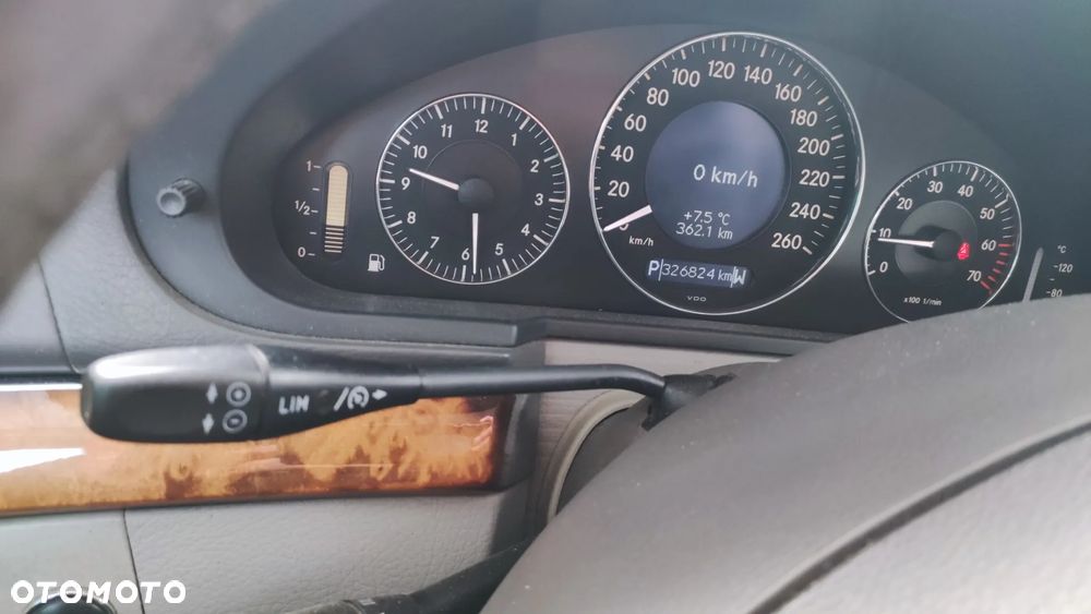 Mercedes-Benz Klasa E - 8