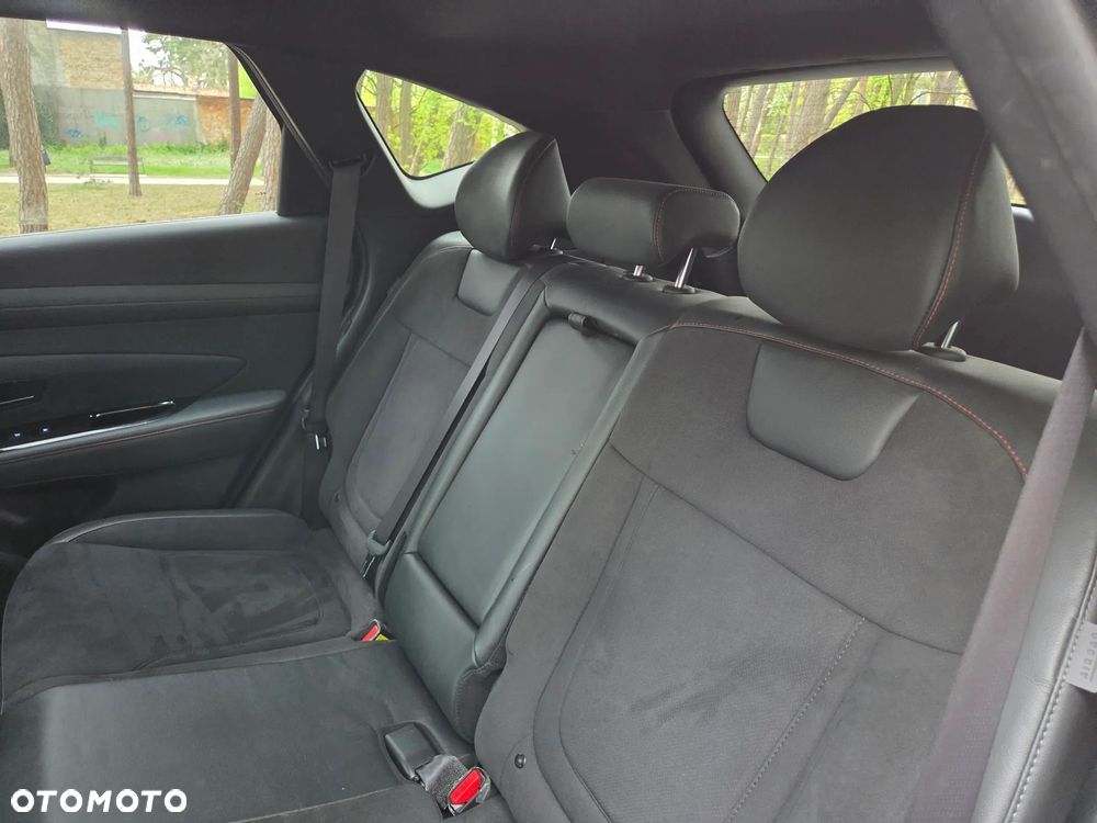Hyundai Tucson 1.6 T-GDi HEV N-Line 4WD - 16