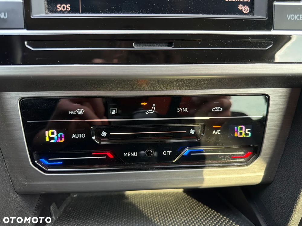 Volkswagen Passat 1.5 TSI EVO Essence - 25