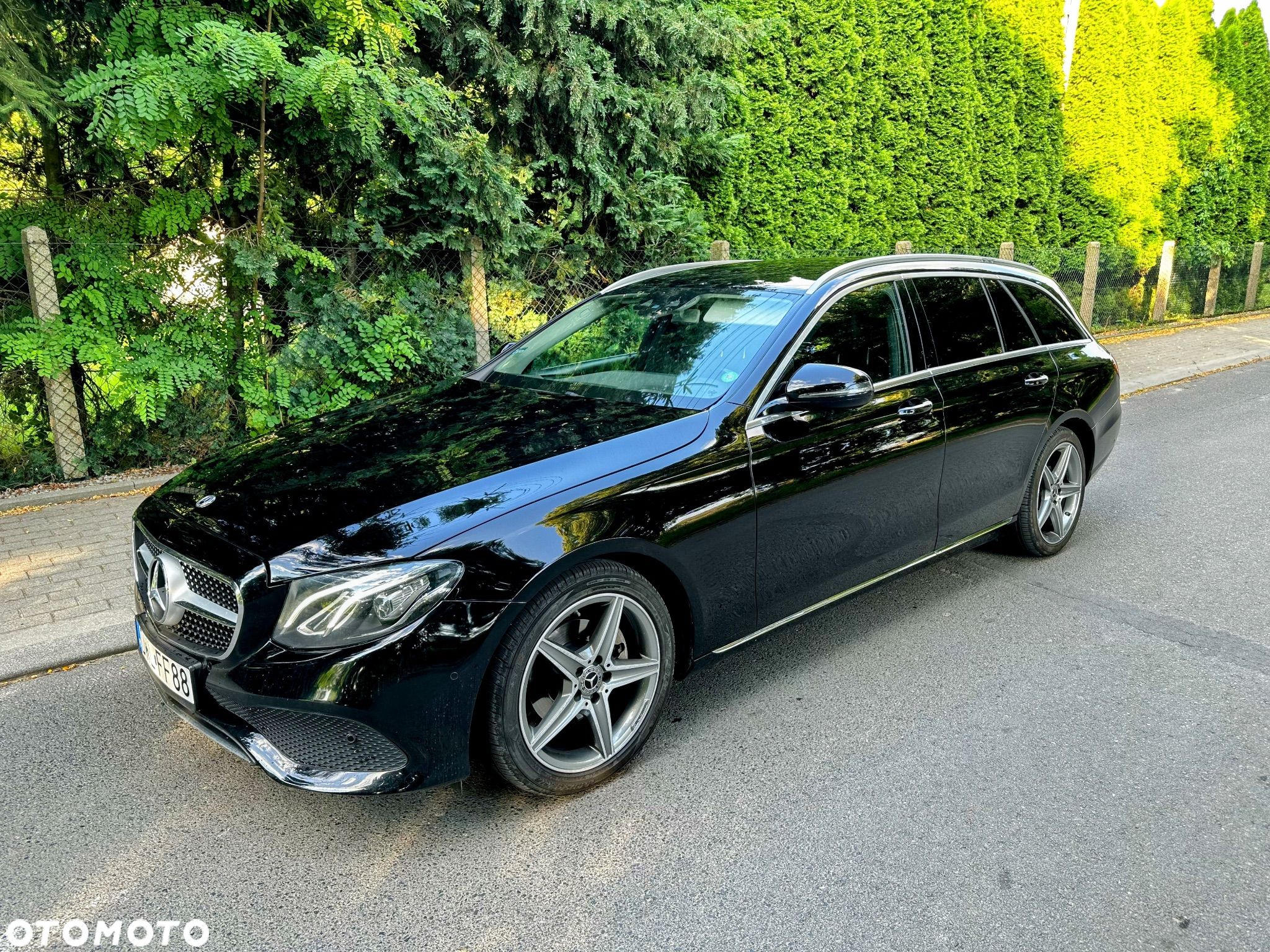 Mercedes-Benz Klasa E 200 d 9G-TRONIC - 1