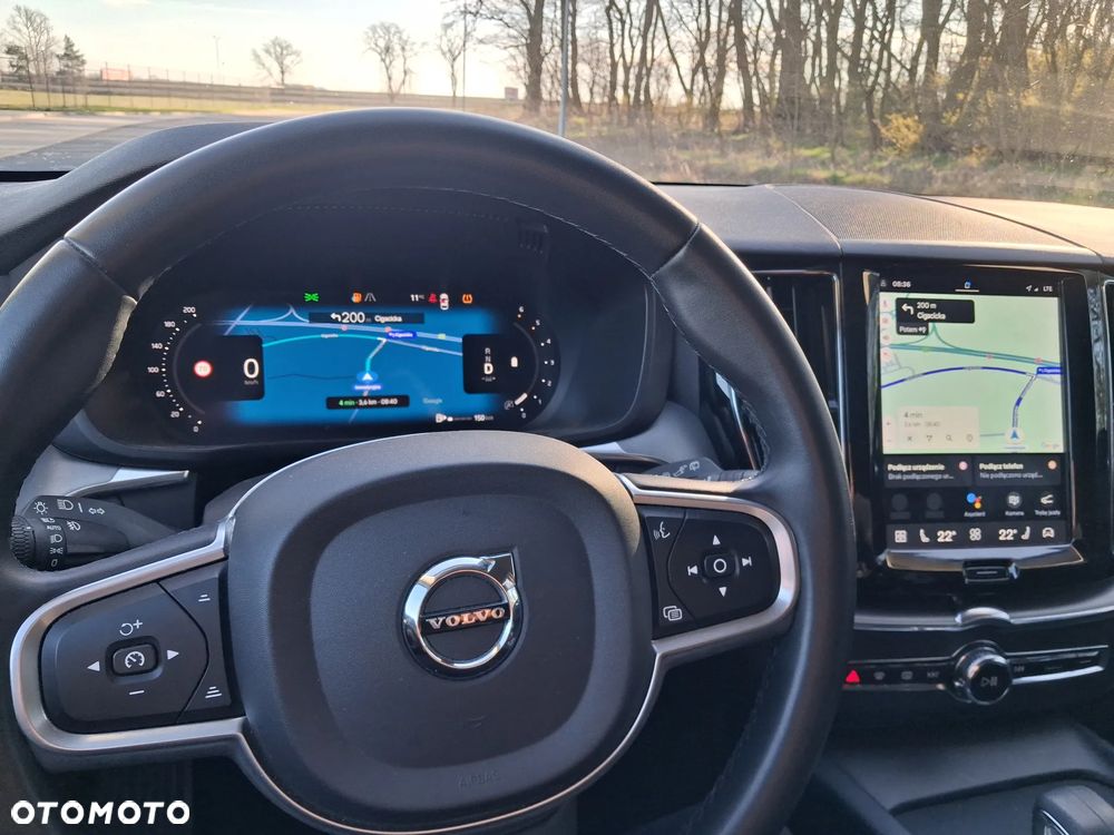 Volvo XC 60 D4 Momentum Pro - 20