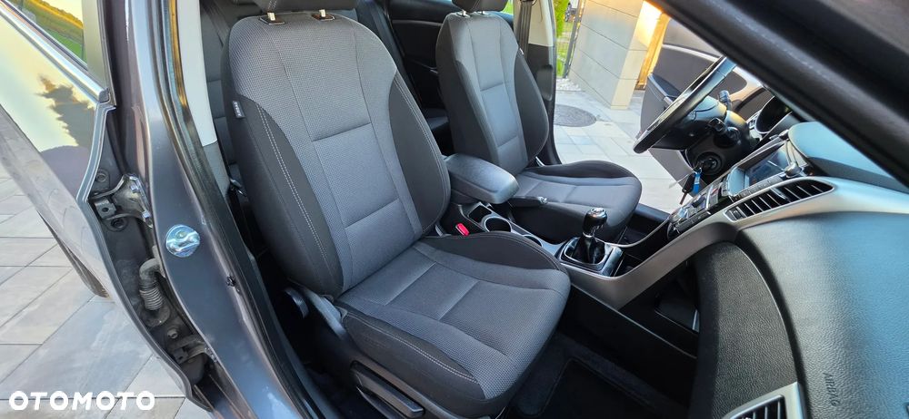 Hyundai i30 1.6 GDI Comfort - 13