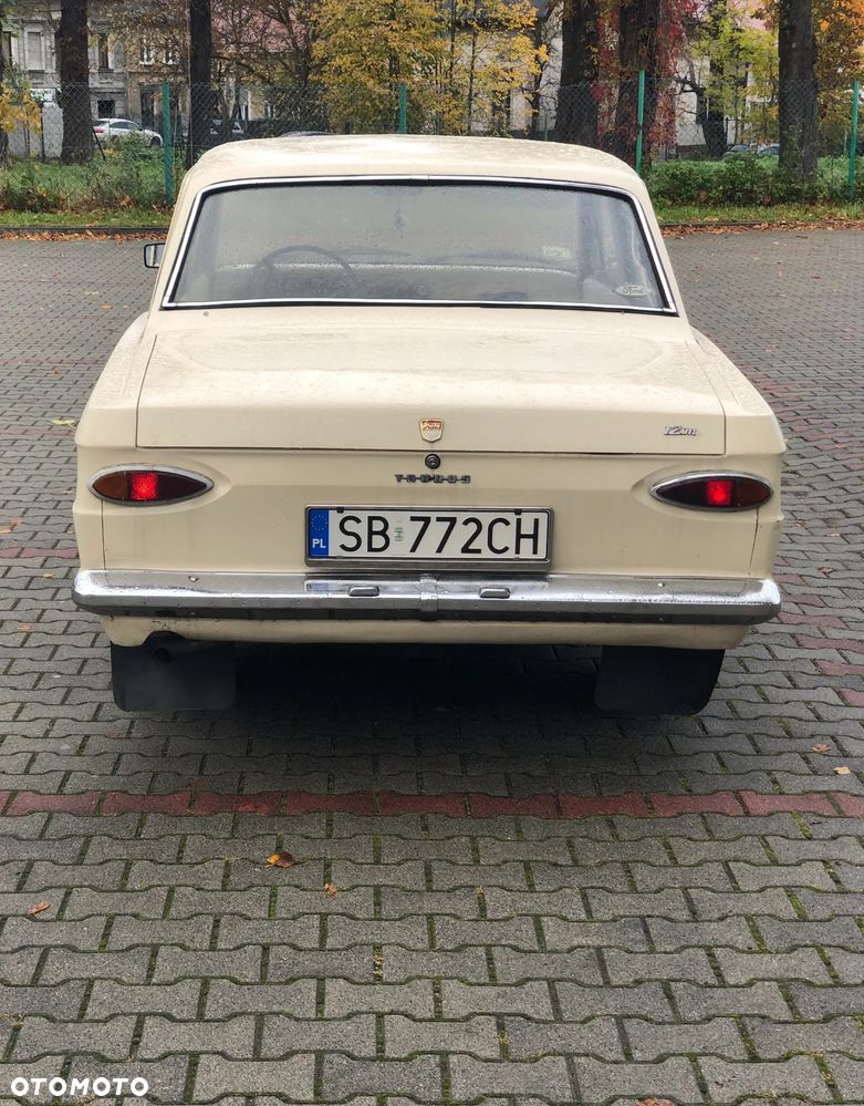 Ford Taunus - 2