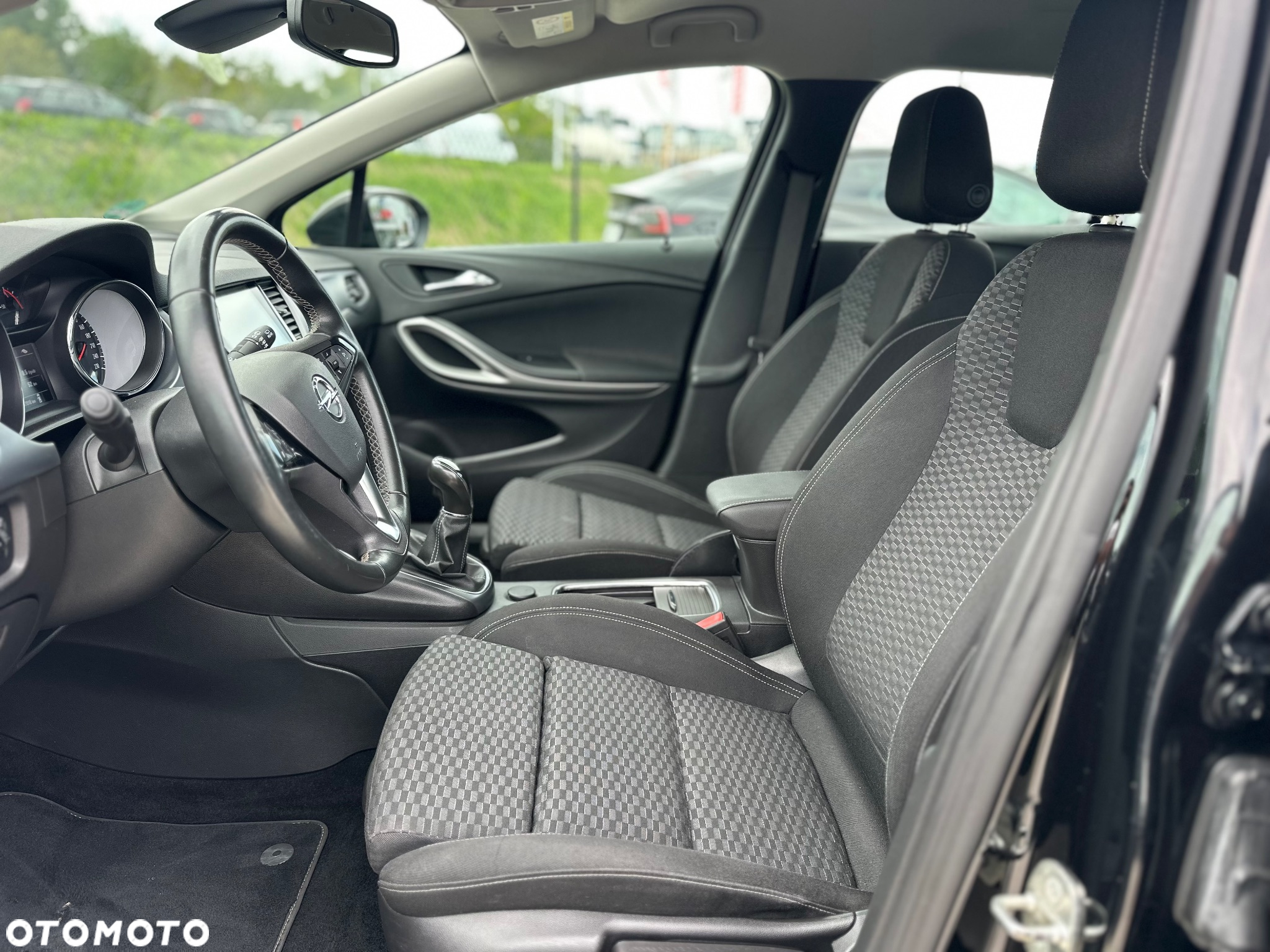 Opel Astra 1.6 D (CDTI) Start/Stop Sports Tourer Business - 19