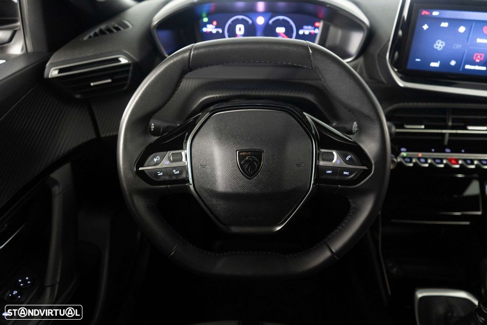Peugeot 2008 1.2 PureTech Allure Pack - 26