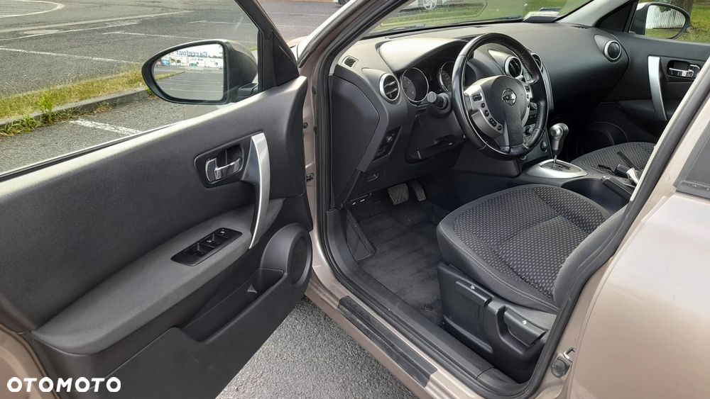 Nissan Qashqai 2.0 Tekna CVT - 18