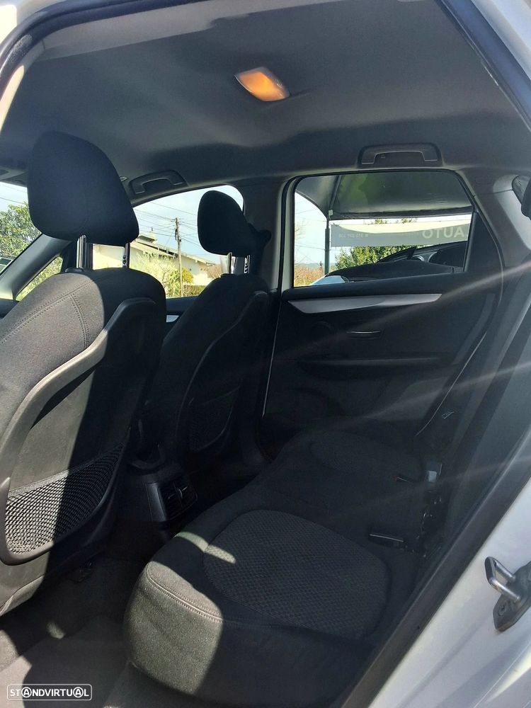 BMW 218 Active Tourer - 8