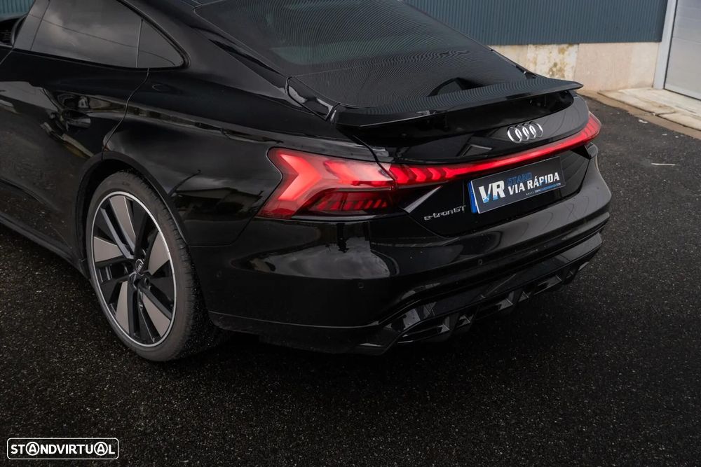 Audi e-tron GT quattro - 41