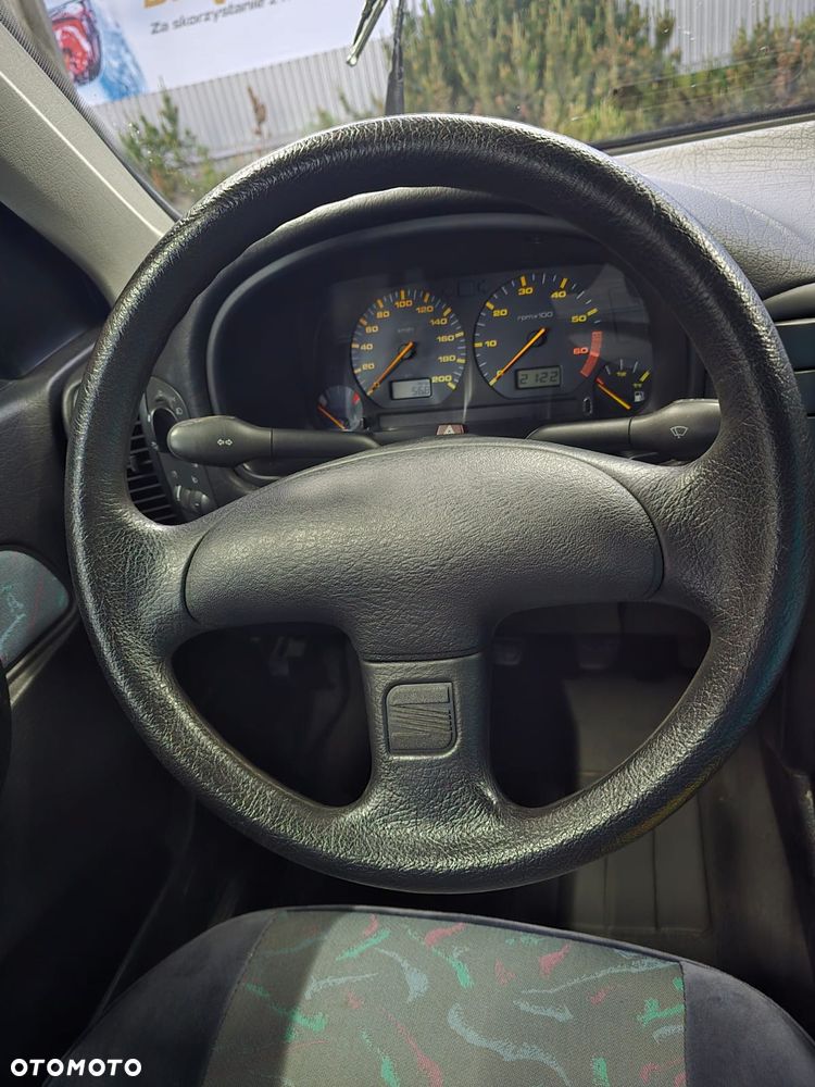 Seat Ibiza 1.0i Select - 17