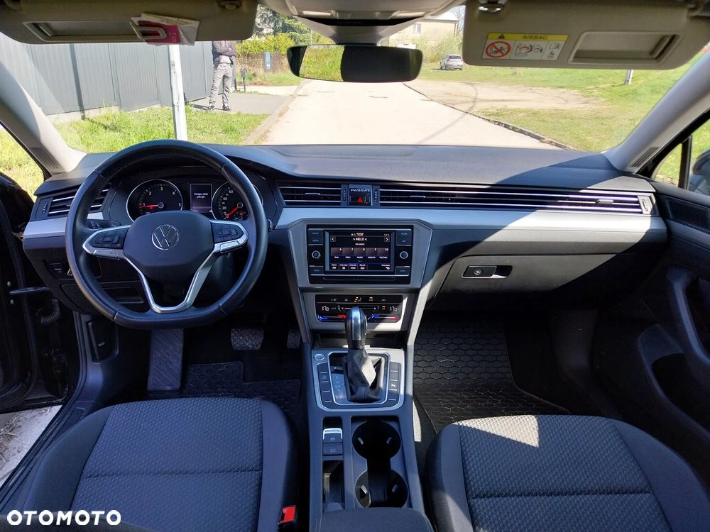 Volkswagen Passat 2.0 TDI EVO Elegance DSG - 9