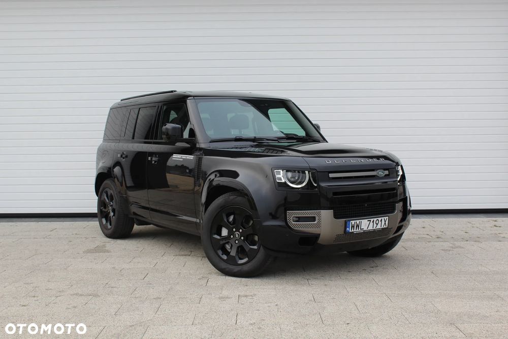 Land Rover Defender - 1