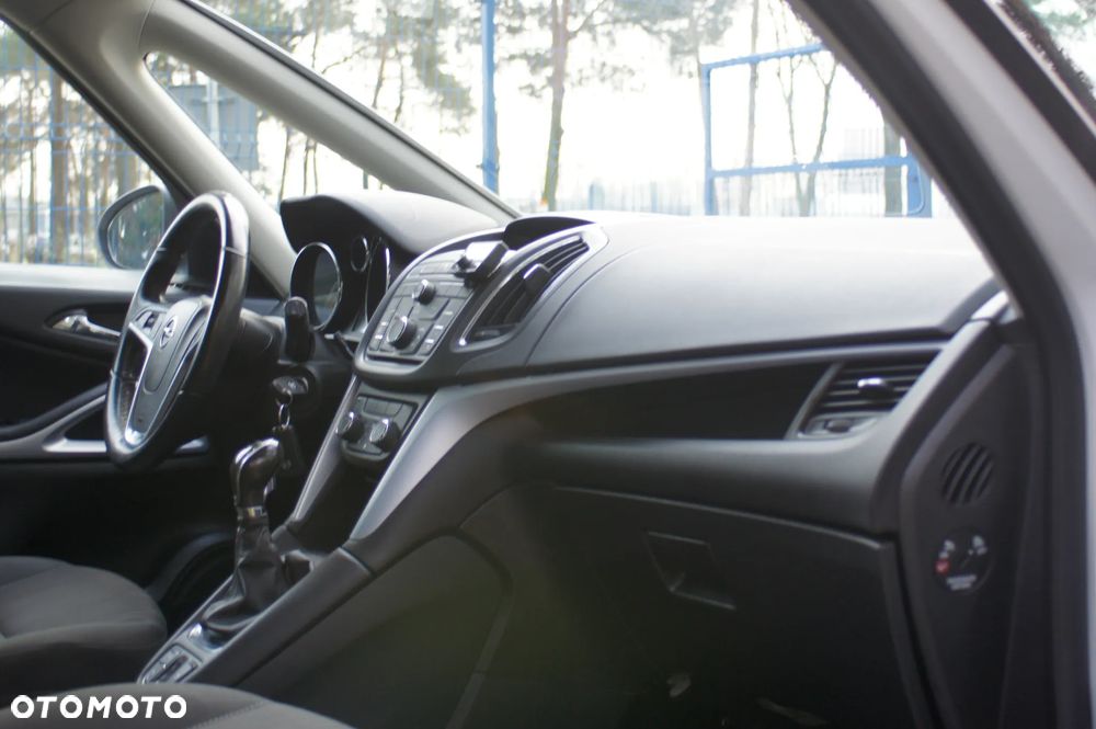 Opel Zafira Tourer 1.4 Turbo Sport - 25