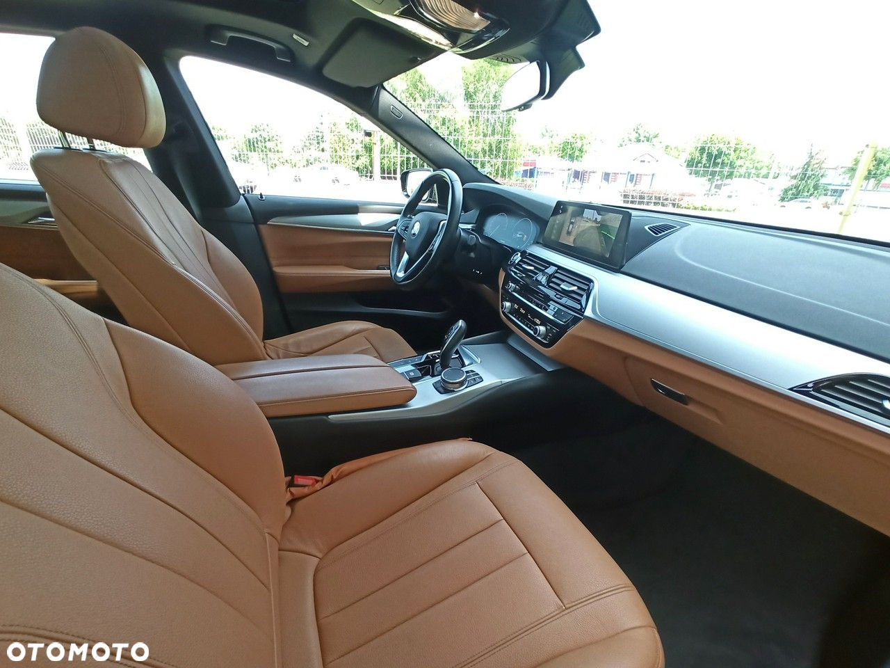 BMW 6GT - 14