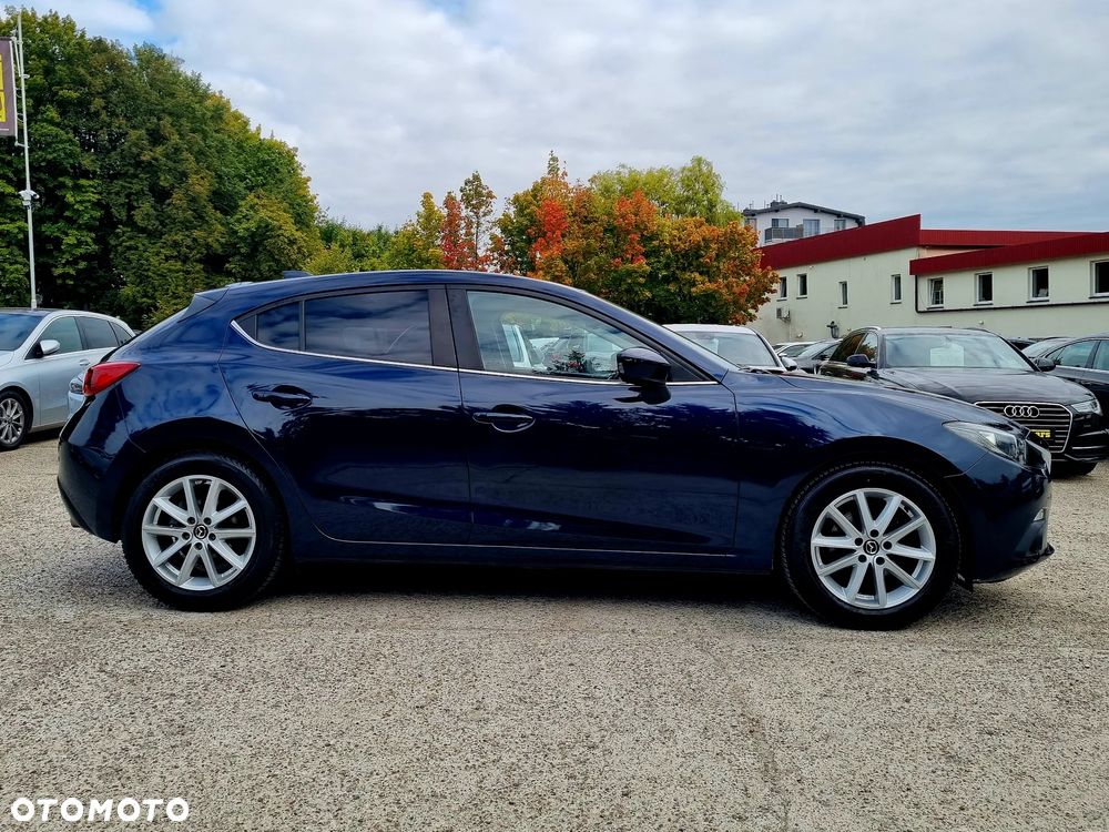 Mazda 3 - 4
